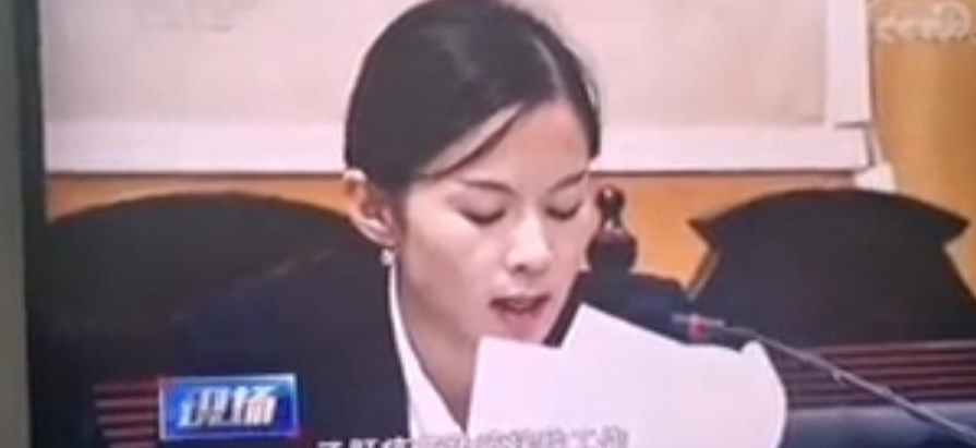 姚策妻子:别为800万伤害我们;网友:让别人放下,自己却举起刀?