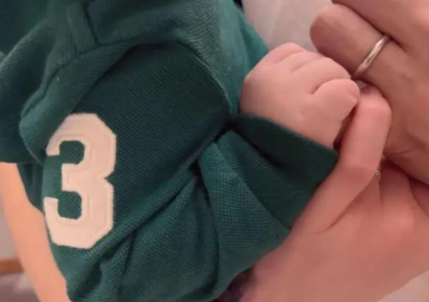 郑秀妍|林志玲效仿大S，带日本丈夫回湾湾捞金，又多了一个“吃软饭”的主？