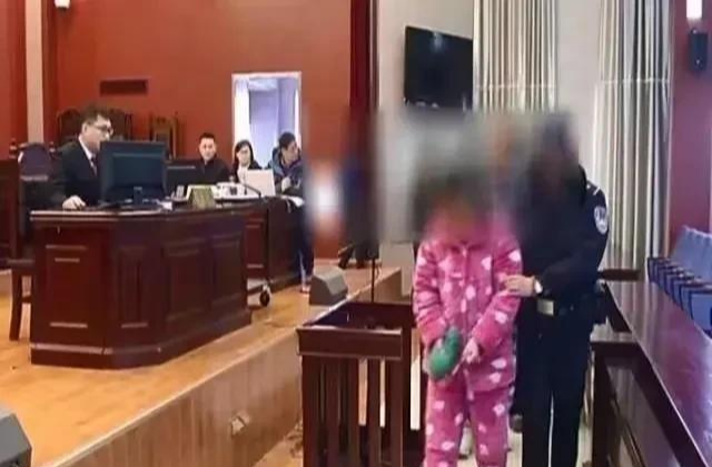云南发生悲剧：12岁男孩偷东西 被母亲捆绑体罚不幸身亡