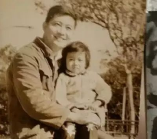 吴绮莉|同是单亲妈妈，把梁洛施和吴绮莉放在一起，差距就出来了