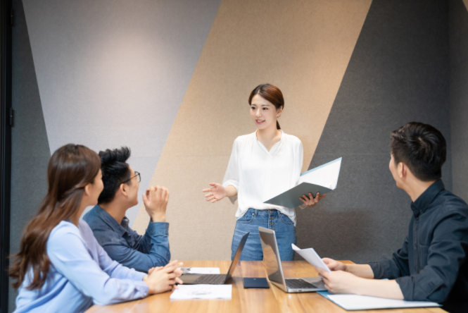 |很多人都有一个误区,认为同事之间的关系好就好,不好就不好