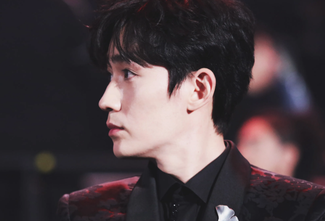 朱一龙|朱一龙很干净清爽，三十的人像少年一样，骨子里透露出的干净