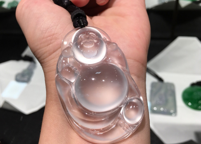弥勒佛|弥勒佛翡翠,寓意非常丰富,佩戴者可以被其高贵品质所影响