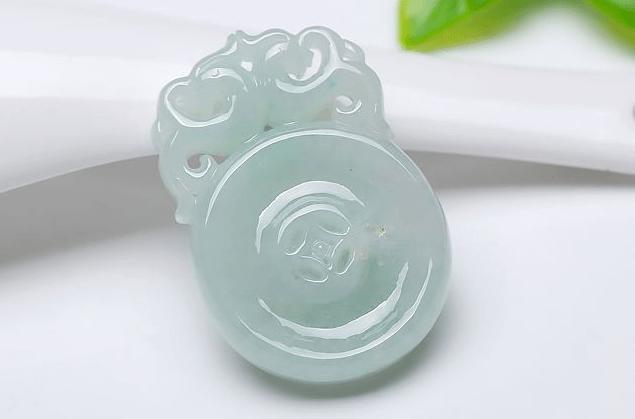 翡翠|翡翠大国缅甸,盛产翡翠,但为何并不受当地人喜爱?