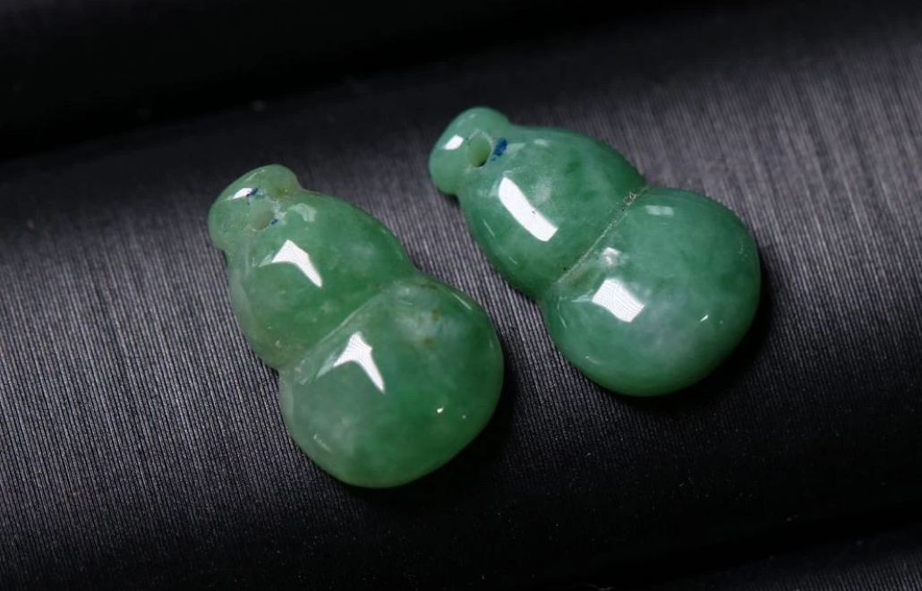 翡翠|翡翠珠宝款式有很多,有人却钟爱翡翠葫芦,它的价值为啥这么高?