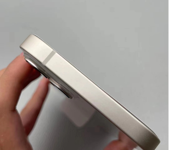 iPhone|网友贪便宜买美版无锁iPhone13,查询发现是监管机!