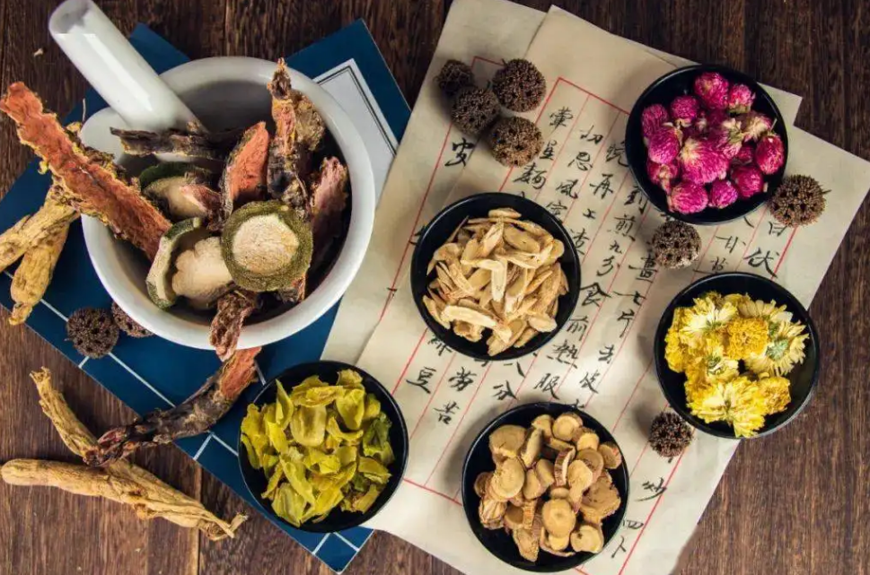 甲状腺|多所医院联合声明:排骨和2物一起炖,简直是“自毁甲状腺”,早戒掉