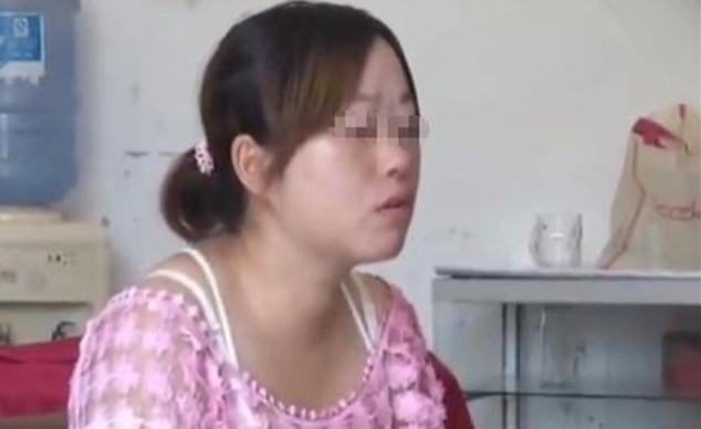 新郎塞50个红包，伴娘仍不开门，一怒之下取消婚礼去找前女友