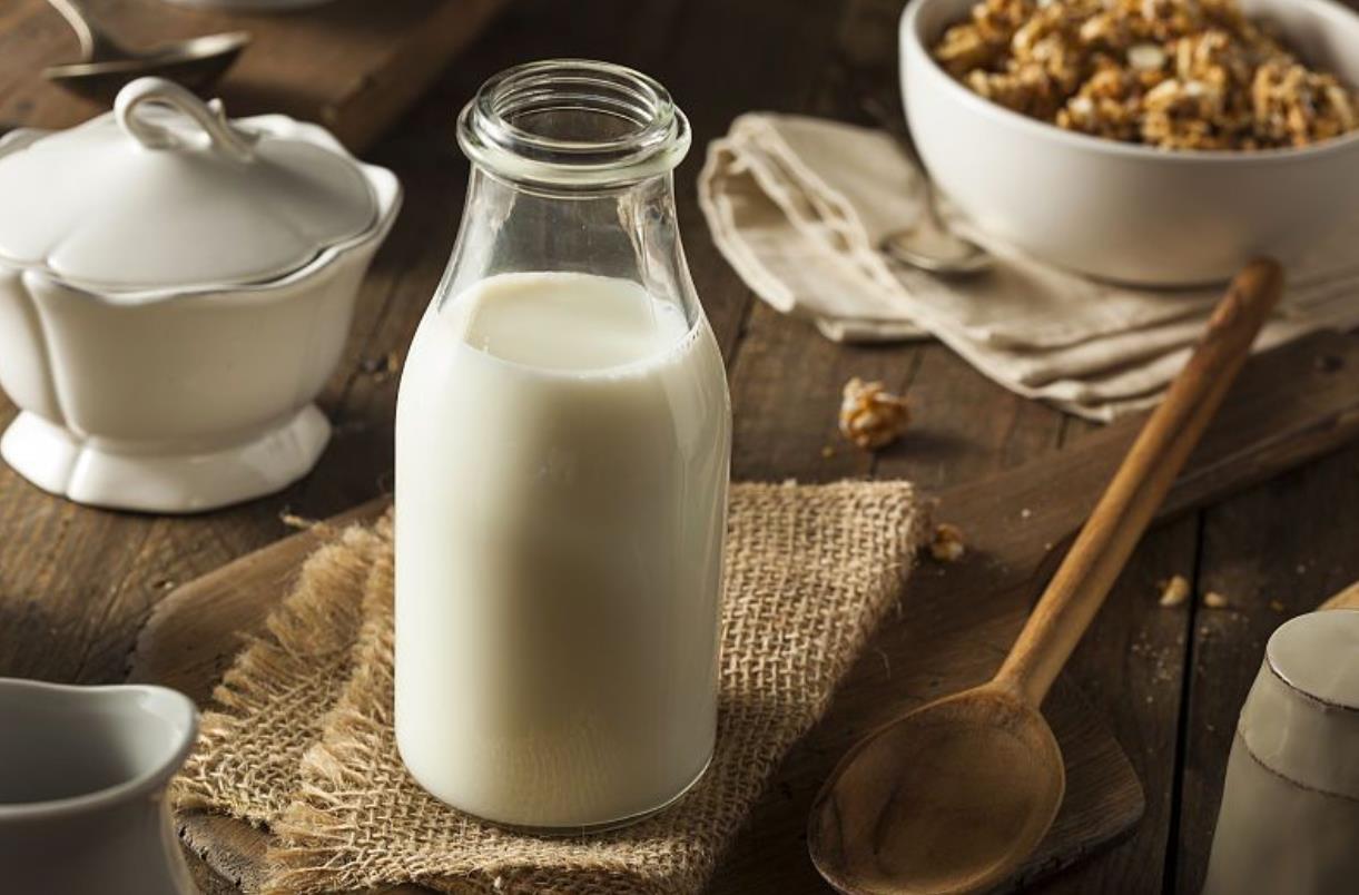 牛奶|老年人不喝牛奶，及喝牛奶的区别是什么？医生告诉你答案