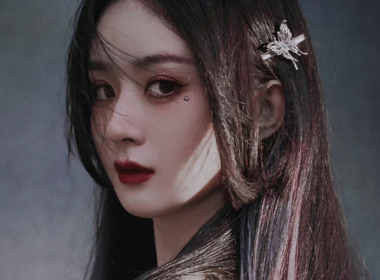 晚礼服|杨幂:被誉为大气公正的老板,选演员只看实力,从来不攀关系