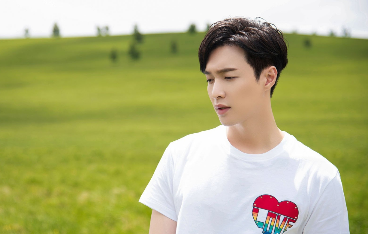 张艺兴|张艺兴能走到今天靠的是几个哥哥？这只是“果”，而不是“因”