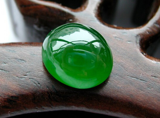 翡翠|了解清楚翡翠的品种，才会知道它的价值范围，购买时不会出糗