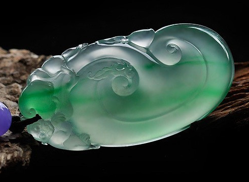 翡翠|翡翠的发展历经波折，到后来有钱都买不到，好的翡翠更是难得一见