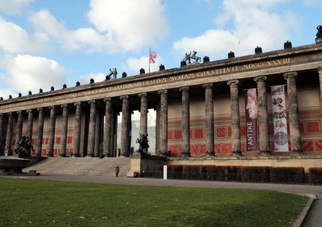 |德国历史博物馆,是一座柏林最蔚为壮观的,巴罗克建筑风格的宫殿