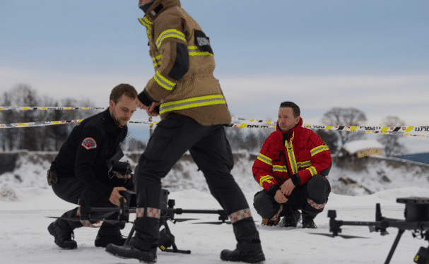 乌克兰|俄军武器库曝光，国产大疆无人机堆积如山，美国：乌克兰倒霉了