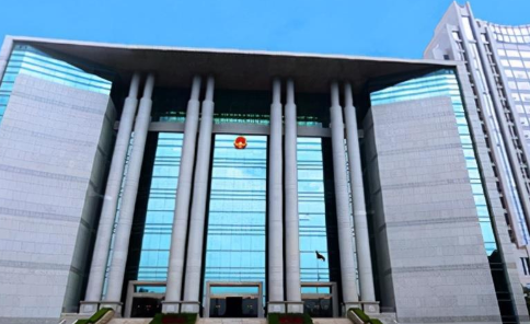 2011年毛苒走下法庭,含泪签完字后被押赴刑场,枪毙前表情镇静