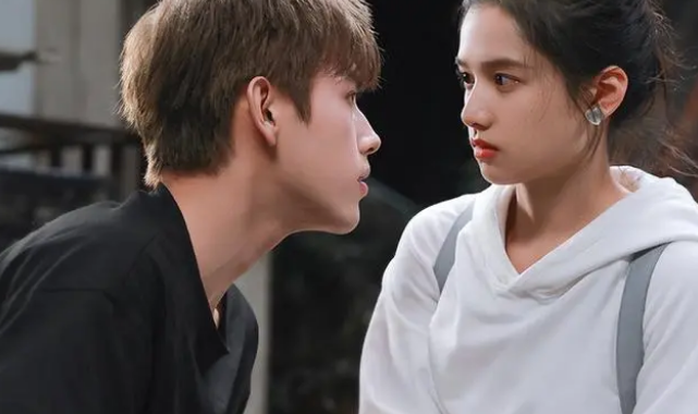 美丽|本来是奔着男主来看这部《点燃我，温暖你》的，但没料到，最终被男配给惊艳到了