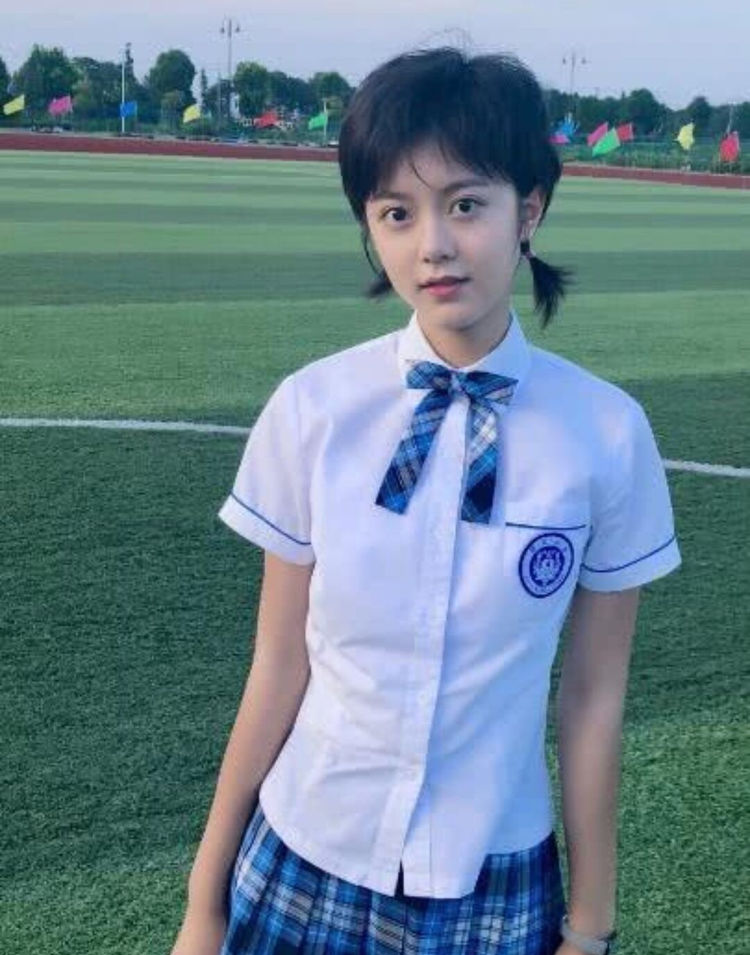 悬崖之上|赵今麦：捡漏王？长相不符合大众审美？为什么如今能靠网剧封神