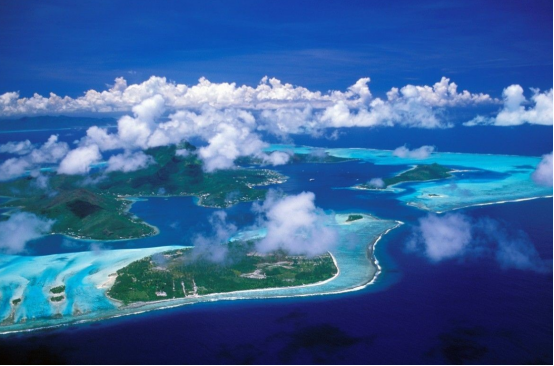 法属波利尼西亚|“黑珍珠天堂”，未受污染的摩尼依岛，这里正是棕榈树荫蔽的天堂