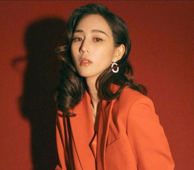 第一名|有颜值且学历高的女星，前几位真的不算啥，最后一位高考前在拍戏还是第一名！