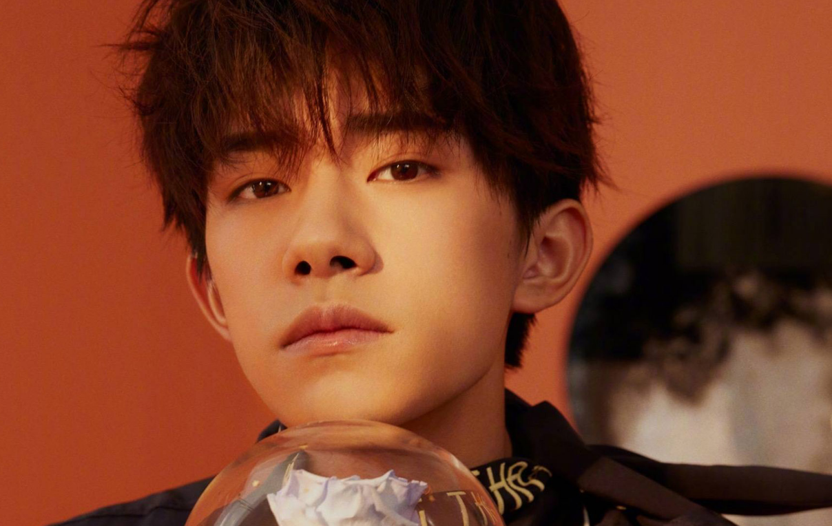 易烊千玺|易烊千玺凌厉长相，导致他们对他演的所有角色，加了一层滤镜