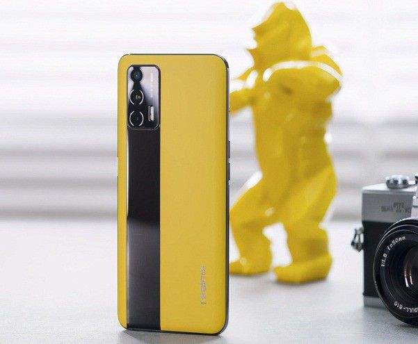 跑分|仅售1599元？12G+256G+120Hz高刷，优质旗舰值得入手