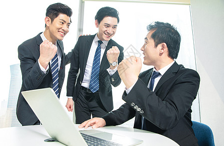 |公司里换领导班子了,新领导对我有看法,想换掉我,应该怎么办?