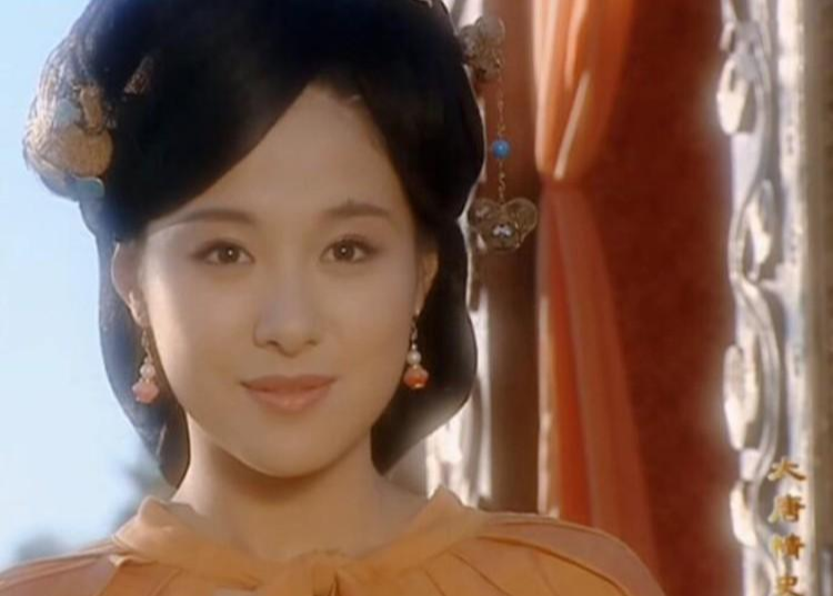 袁泉|年轻时惊为天人，老了却成“胖大婶”，这7位身材走样的女星真的好可惜