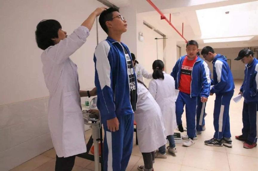 阿莫西林|2种食物是身高“抑制剂”，不少父母还蒙在鼓里，医生：别再当成宝