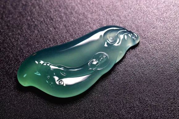 翡翠|小不点的翡翠原石，成品让人眼前一亮，越看越想看！