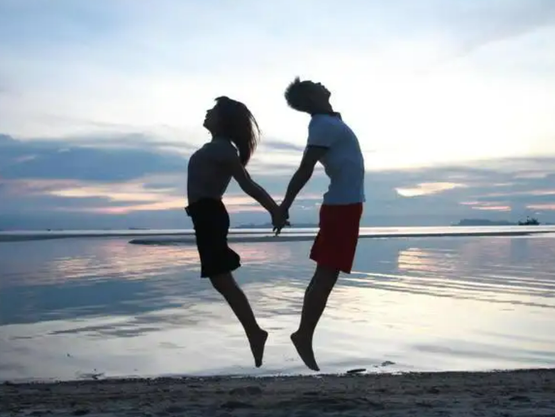 高马尾 ?连支口红都买不起生啥二胎?