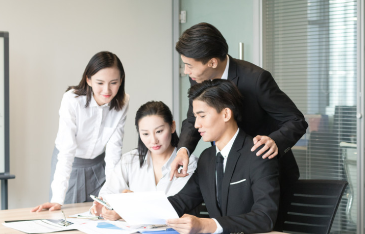 考研|公司发展得顺利,很多员工都会很不爽