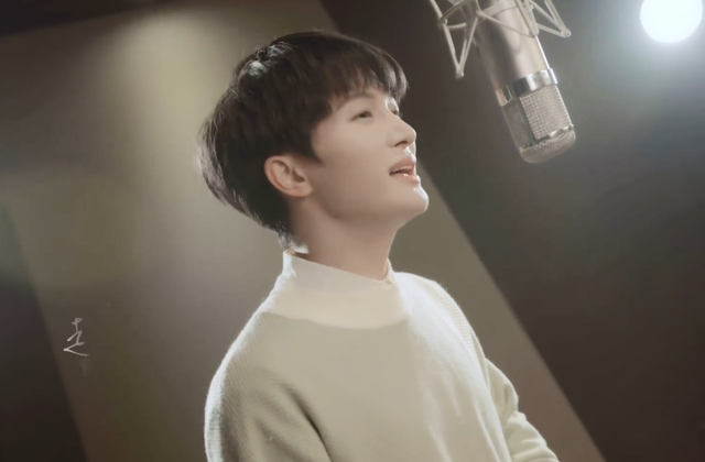 周深|周深:最有“2”的日子最“在意”,年度第10首歌唱尽人间悲与喜