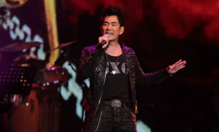 任贤齐|任贤齐：占据了80，90年的少男少女的青春回忆，曾经连王菲也很羡慕他！