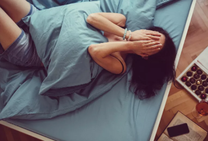 黄芪|为何“失眠”的人越来越多?卫生组织:这3个因素是“祸根”,要警惕