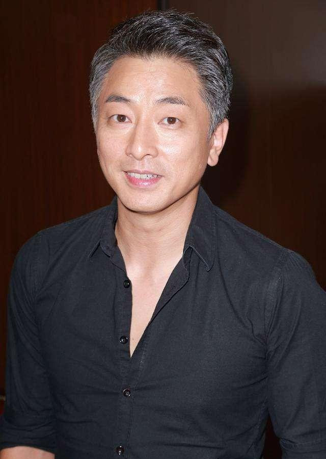 张松枝|陈慧琳巧遇张松枝,俩人均已年过半百,女美男帅,容貌未曾改变