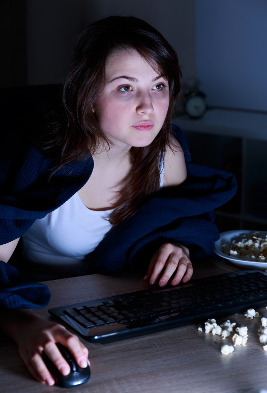 肺炎|熬夜了不要急,把握好午睡!