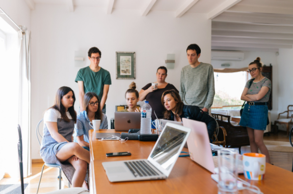 |职场中要学会交际