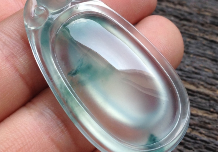 翡翠|对翡翠的价格不要过于计较，影响它们价值的因素，是多种多样的