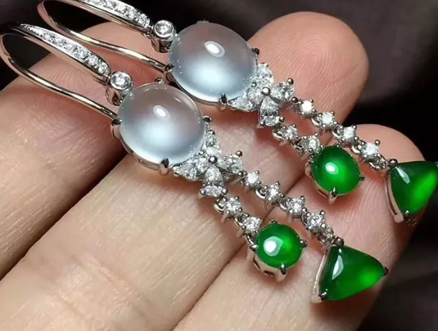 翡翠|专家帮你解析,什么翡翠是最好的?是值得收藏的货头翡翠