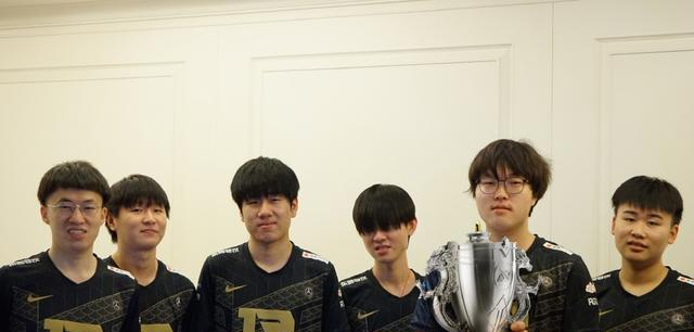 T1老板：韩竞不允许选手谈延迟，淘汰掉LPL队伍或许就能恢复10ms