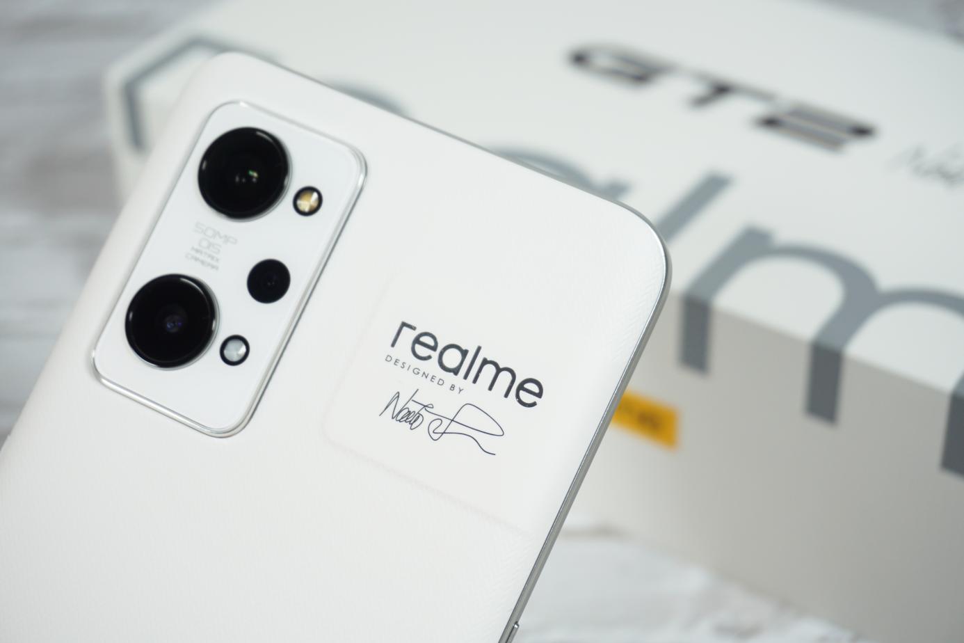 智能机器人|realme真我GT2使用感受：值得买的年轻人专属旗舰手机