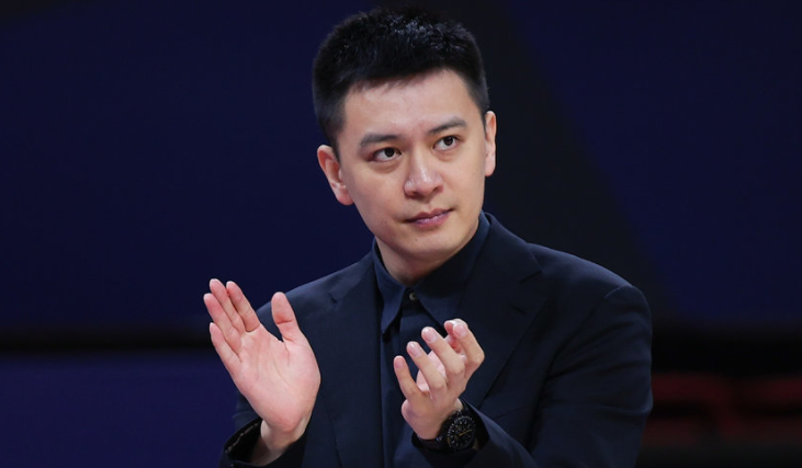 梅西|辽篮3-0广厦！赛后杨鸣朝郭艾伦摸头杀，盛赞莫兰德：正确引援