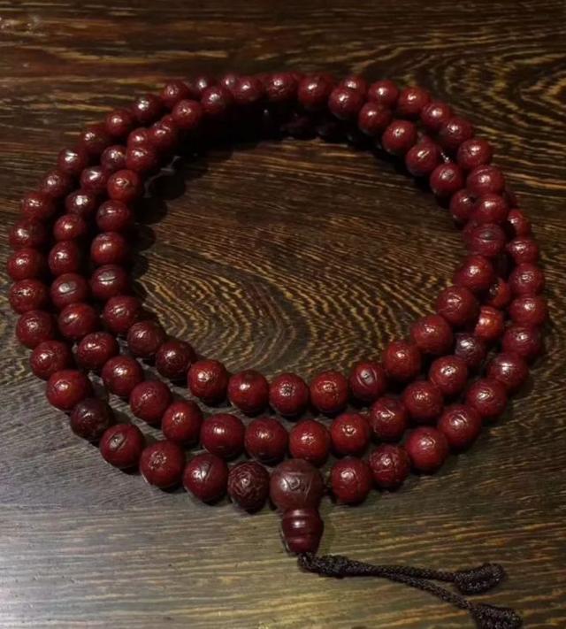 凤眼菩提|什么文玩的包浆,有凤眼这般治愈