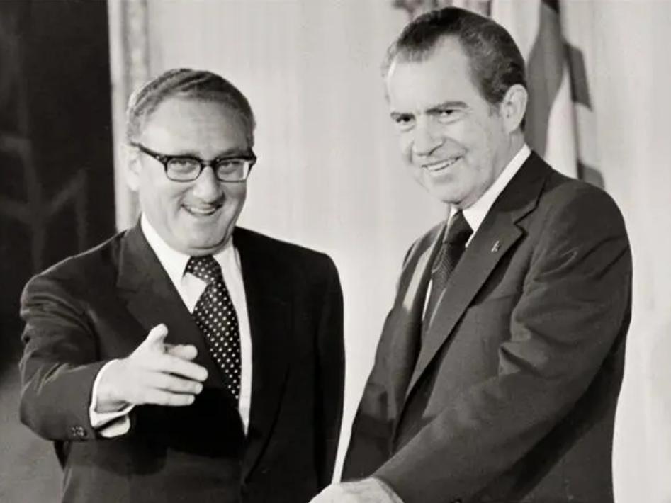 虾仁|尼克松首次访华，在国宴上把一道什么菜全吃光？后来成为国菜