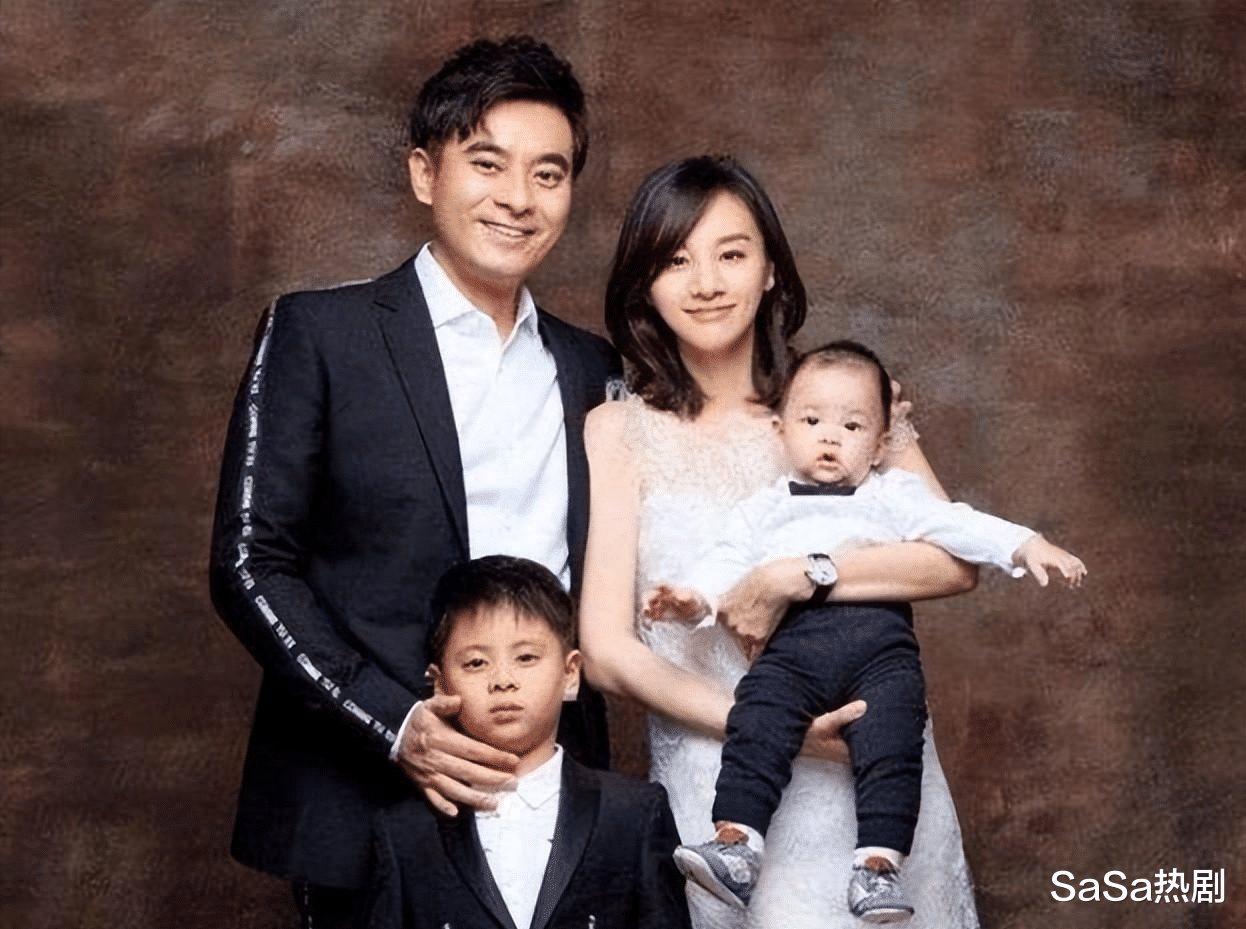 陈龙与章龄之像普通夫妻一样,也有着烟火气,妻子发文称没嫁错人