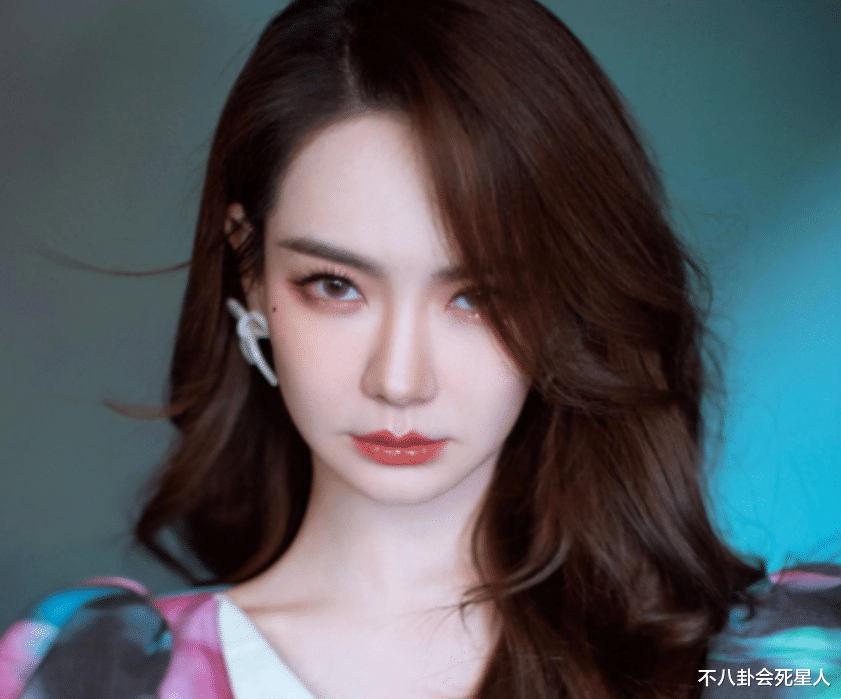 明星素颜 10位女星素颜到全妆过程，小眼变大眼，寡淡变浓颜，好真实！