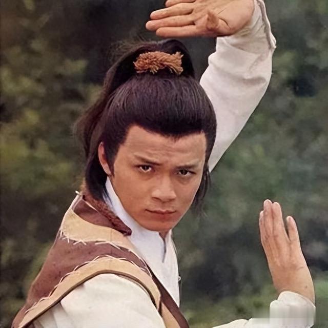 港媒曝黄日华求婚女神,妻子去世只有三年,说好的终生不娶呢?