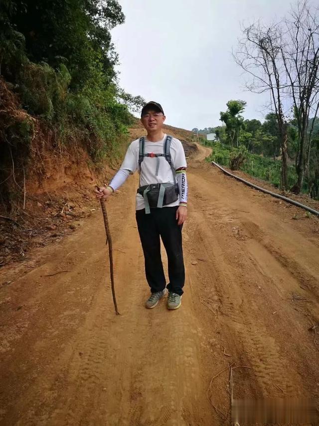 绿松石|大妈五一游买翡翠被坑10万?三哥教你如何“避坑”