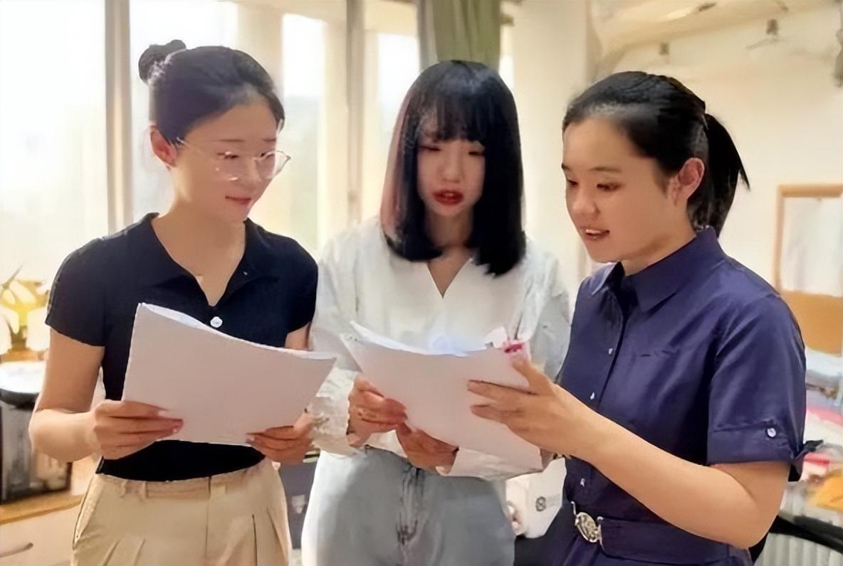 大学生|大学生“新型啃老”引关注，父母却不以为然，到处炫耀学生有志向